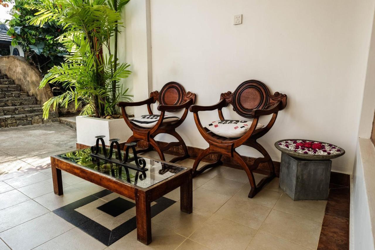 Elegant Hotel Kandy Exterior photo