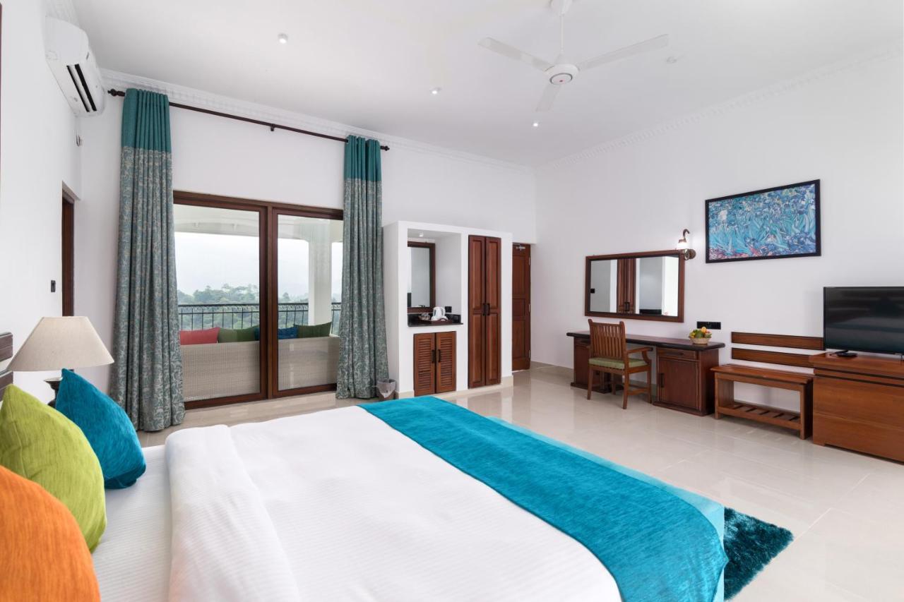 Elegant Hotel Kandy Exterior photo