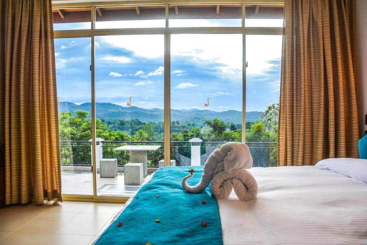 Elegant Hotel Kandy Exterior photo