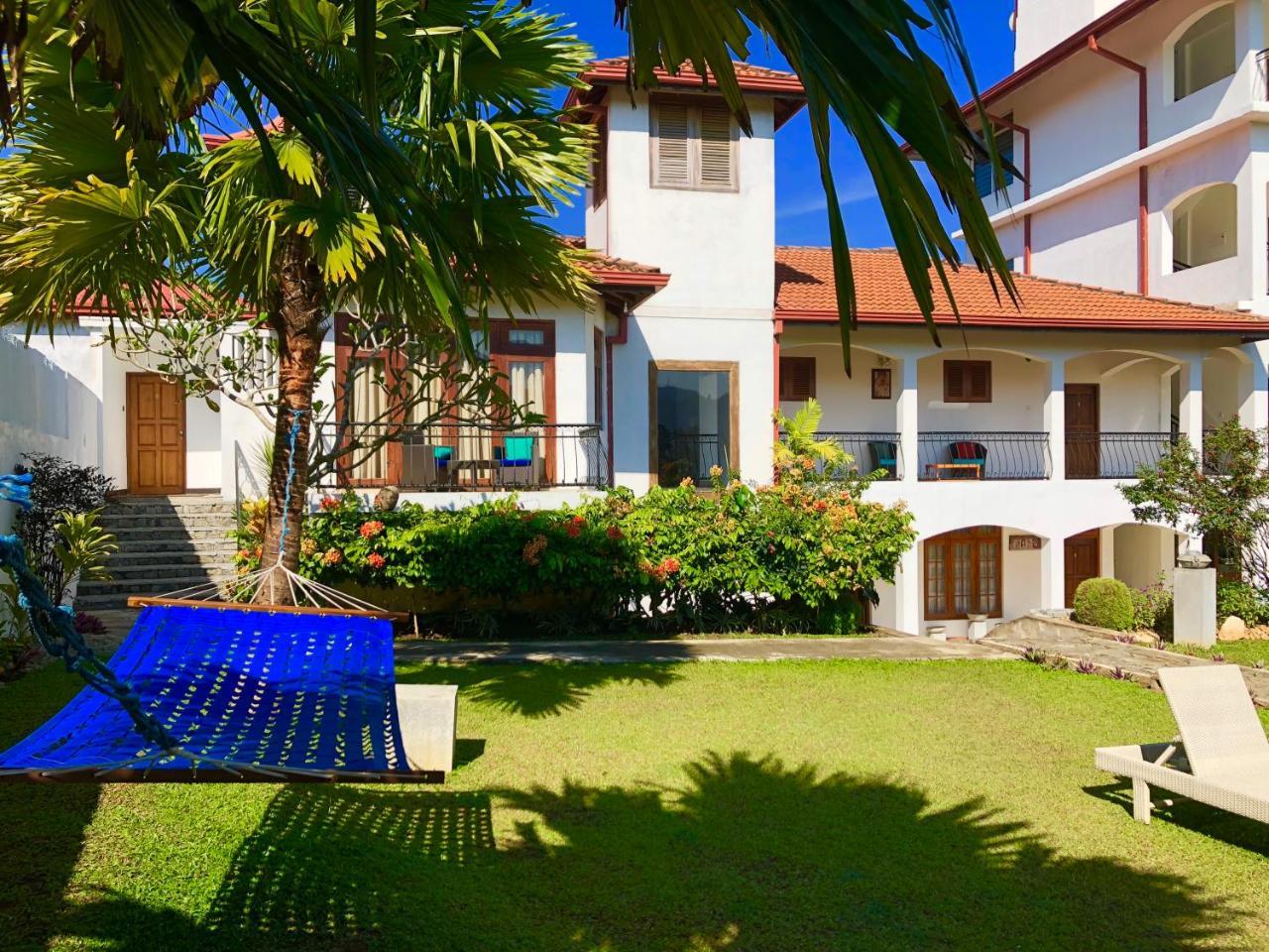 Elegant Hotel Kandy Exterior photo