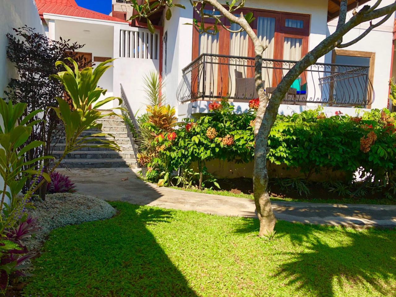 Elegant Hotel Kandy Exterior photo